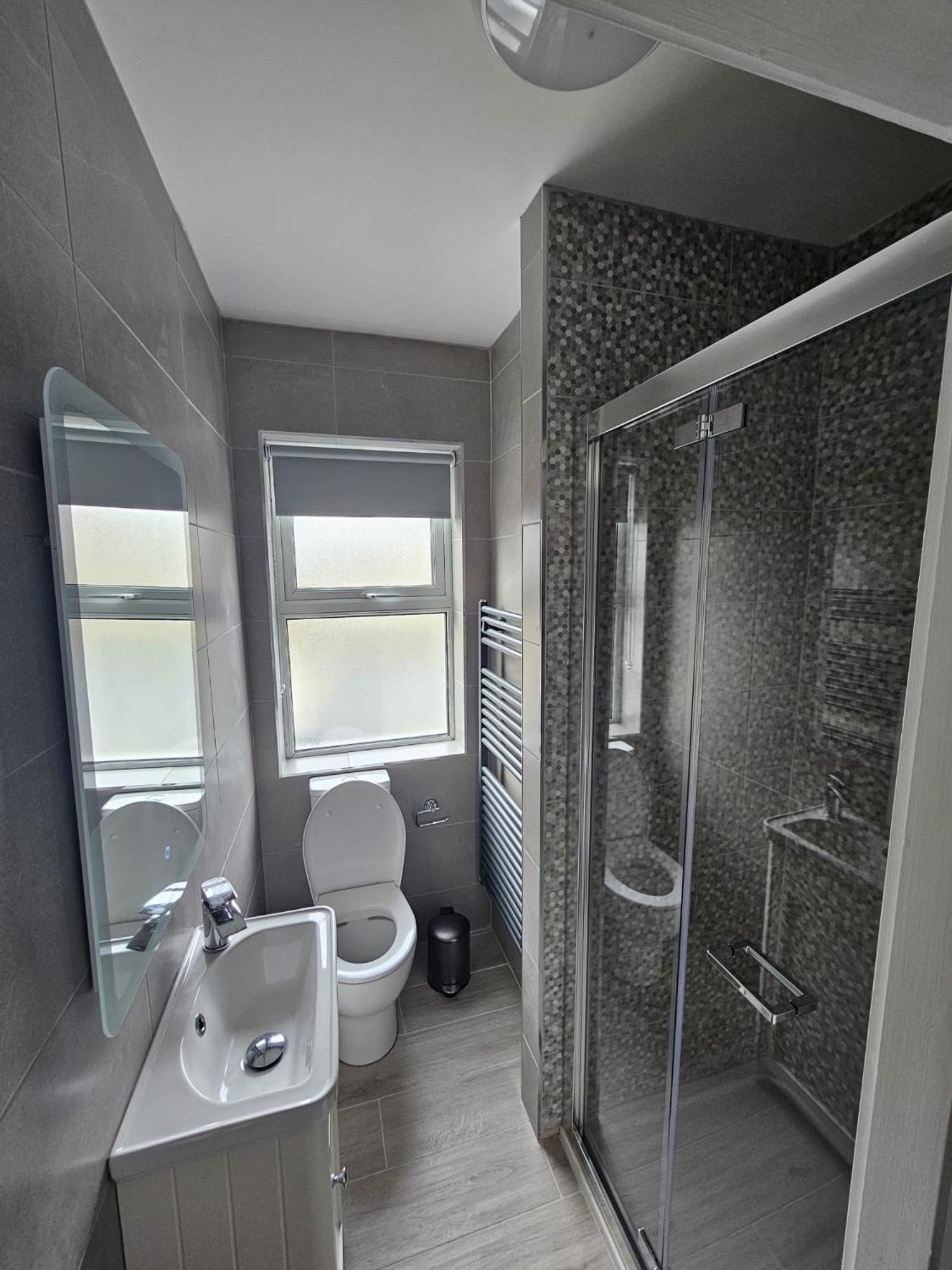 Number33 Bed & Breakfast Голуей Екстериор снимка